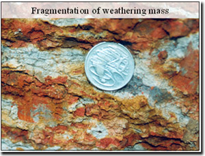 Photo: Fragmentation of weathering mass